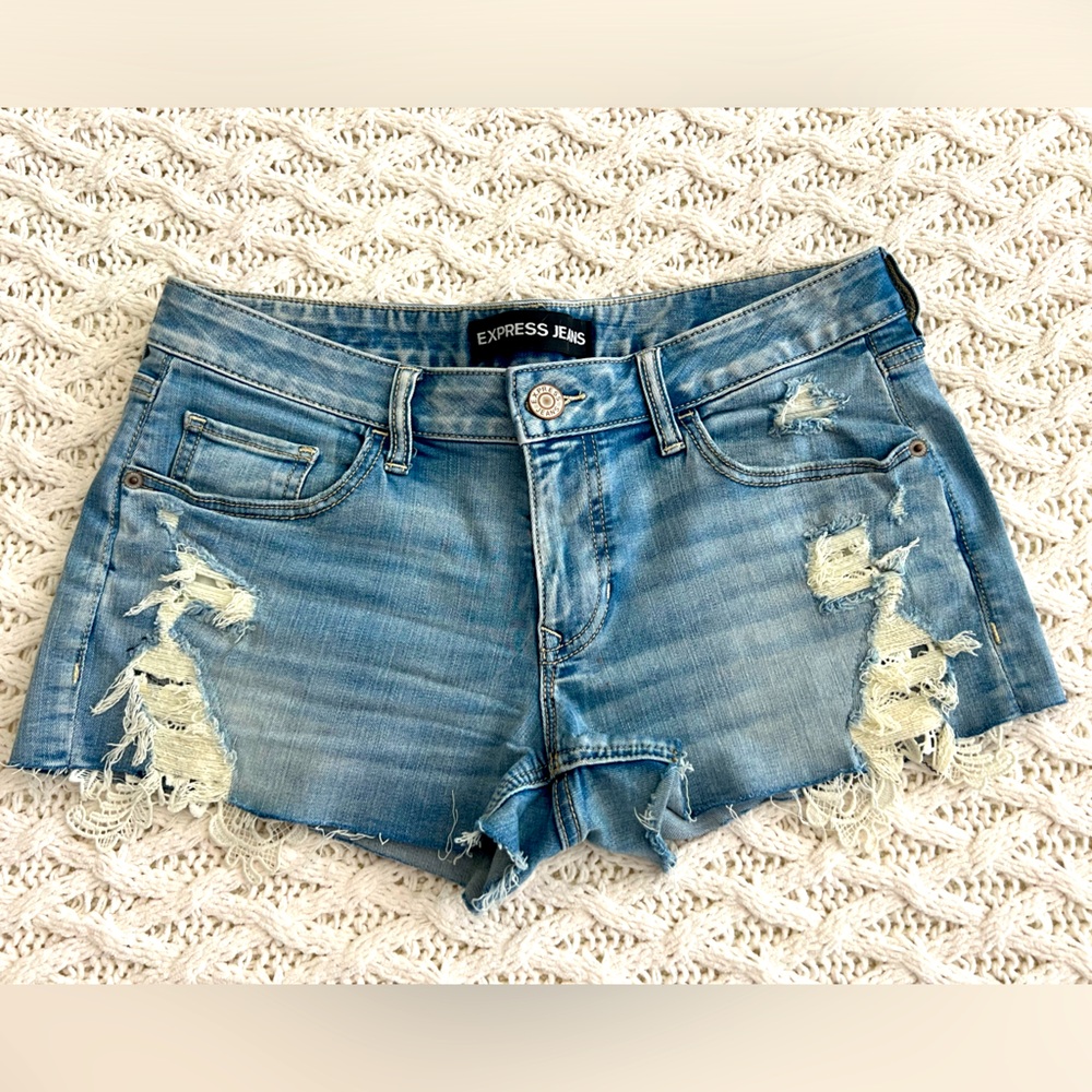 COPY - Express Distressed Denim Shorts Size 6